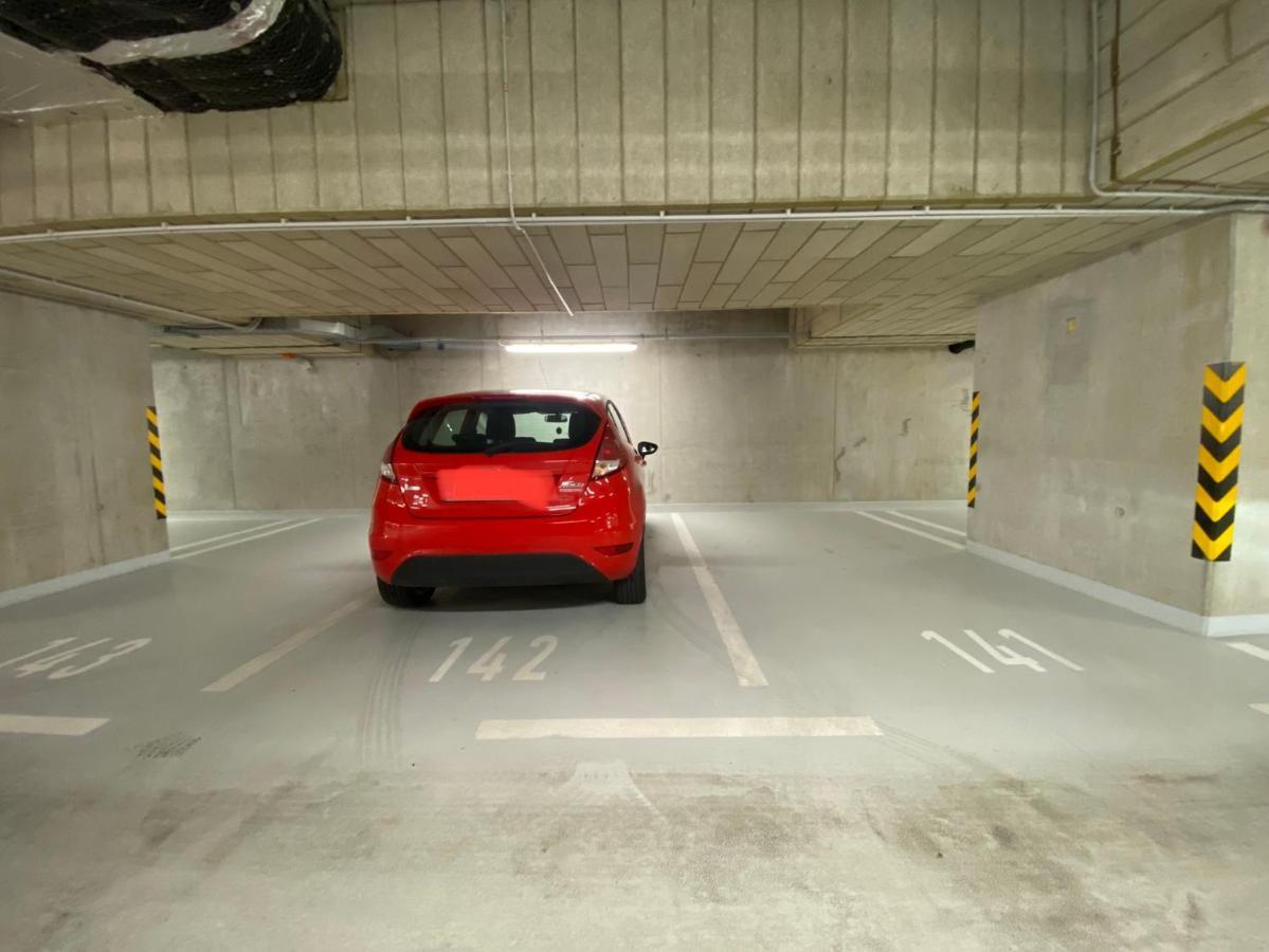 Апартаменты Lam Lavender - Free Parking Братислава Экстерьер фото